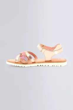Kinder Kickers Betty