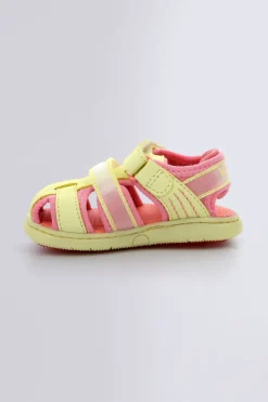 Kinder Kickers Kickbeachou