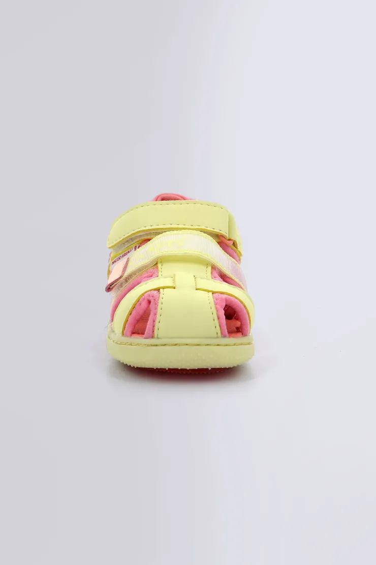 Kinder Kickers Kickbeachou